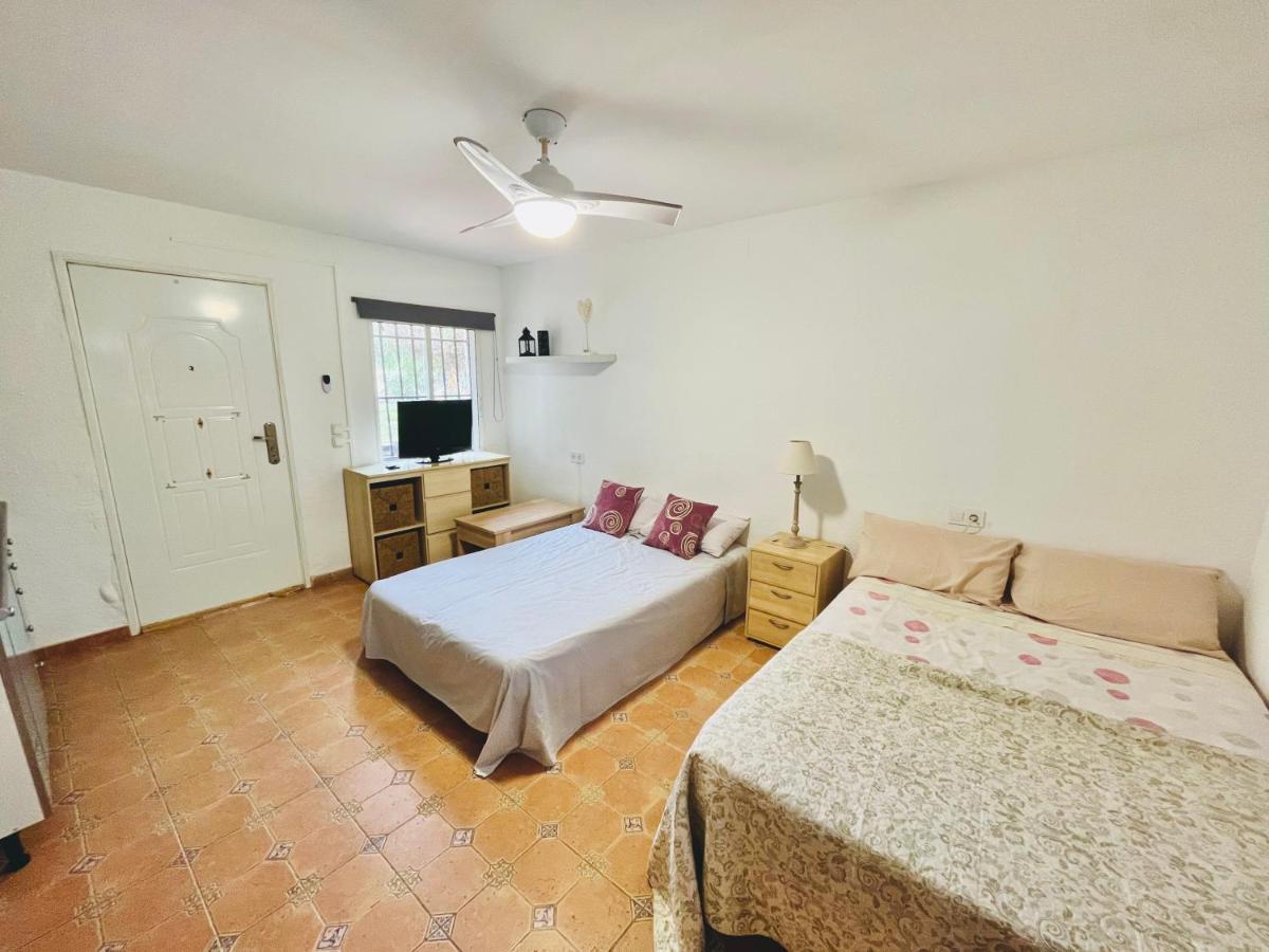 Estudio Adosado Con Jardin Y Parking Privado Аликанте Екстериор снимка